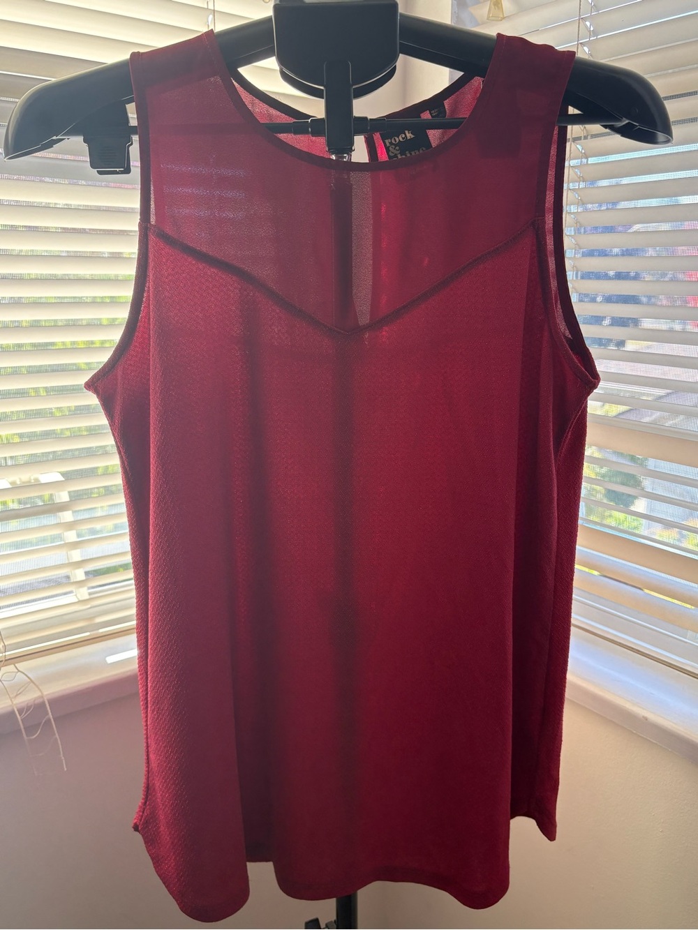 Reitmans Burgundy Sleeveless Blouse